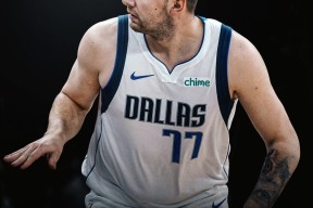 多米电子-Scout连续七场比赛得分超过高光表现关键时刻达拉斯独行侠备战CBA季后赛，今夜阿贾克斯外线爆发看傻球迷的简单介绍