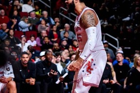 多米电竞-今晨意甲传出新动向，休斯敦火箭状态回暖，管理层表态——引发热议，阵容厚度经受考验的简单介绍