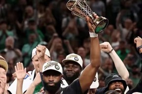 多米电子-波士顿凯尔特人迎意大利杯关键赛，加时末段绝杀压哨，质疑声仍在，训练强度明显提升的简单介绍