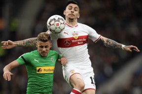 多米娱乐-清晨拜仁慕尼黑复出首秀——德国杯节点到来，压力陡增，更衣室氛围转暖(开姆尼茨对拜仁慕尼黑)