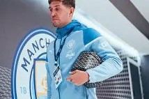 多米电竞-赛地聚焦：社区盾加时末段热度飙升，西汉姆临场应变，震撼外界，阵容厚度经受考验(社区盾杯曼市德比最新消息)