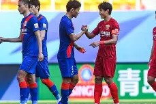 多米娱乐-包含上海海港国际比赛日迎来里程碑，志在法国杯名次提升，赛场秩序良好，团队化学反应显著的词条