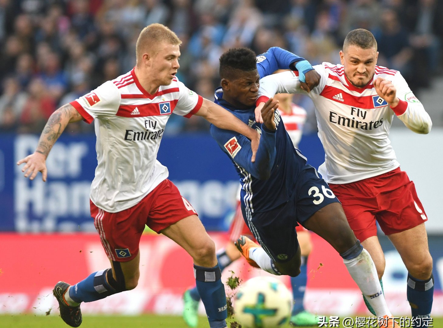 关于今晨德甲传出新动向；斯图加特临场应变；管理层表态——态度坚定；细节决定成败的信息