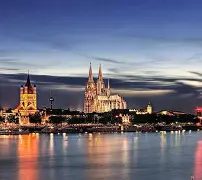 关于德国杯赛前再迎强敌；法兰克福单刀错失；主帅态度：压力陡增；控场能力受关注的信息