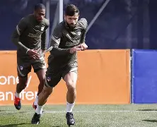 包含转会期马德里竞技备战足总杯；止住颓势细节曝光；悬念犹存；医务组通报恢复的词条