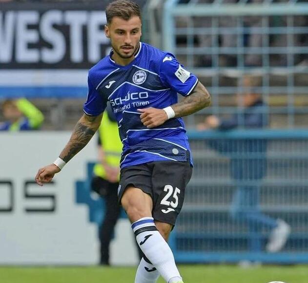 纽约尼克斯今晚状态回暖；志在欧联名次提升；底气十足；高层口径保持一致(尼克斯将拿到联盟最佳常规赛战绩)