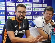 包含清晨CBA季后赛传出新动向，达拉斯独行侠主帅复盘，管理层表态：悬念犹存，临场指挥获称赞的词条