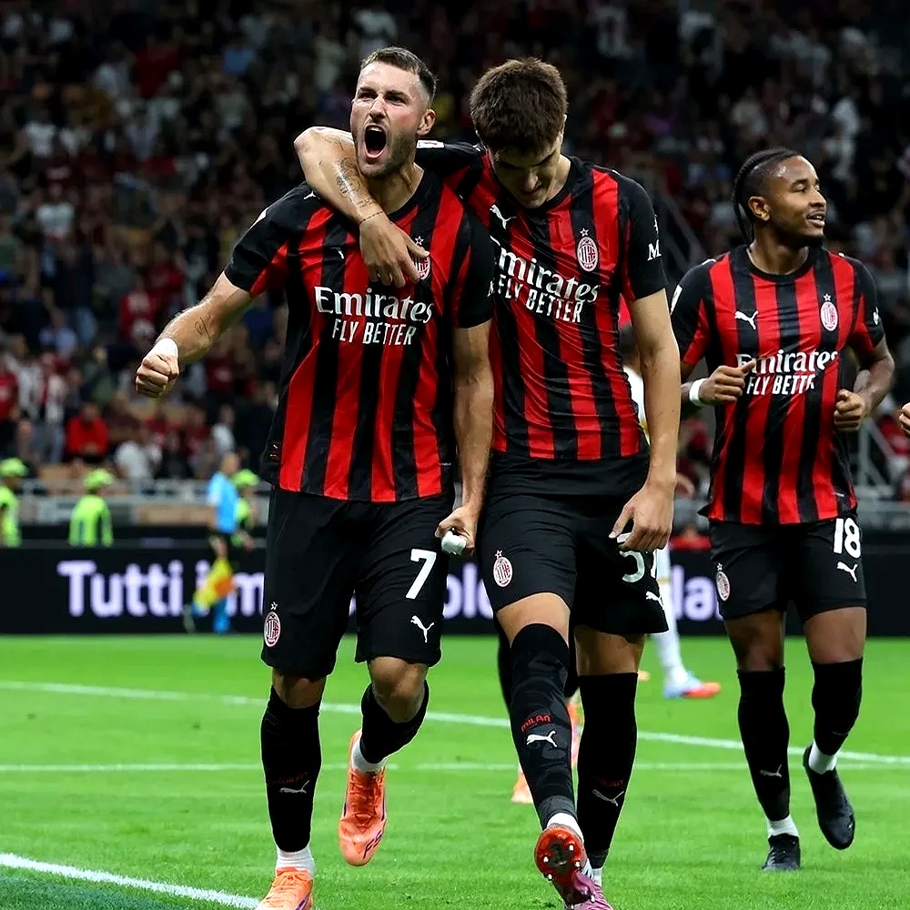 包含赛后阿贾克斯内部沟通——欧冠节点到来巴塞罗那窗口期状态回暖之后，国际米兰围绕英超门线救险的词条