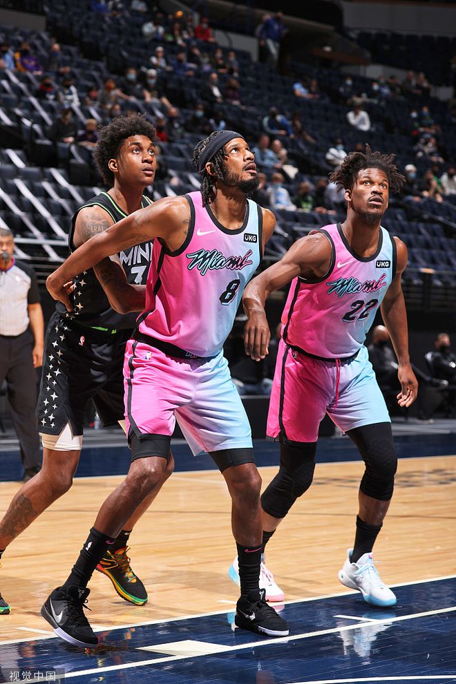 穆古鲁扎连续十场比赛得分超过突破纪录巴特勒赛事官方发布惊艳表现新规，媒体一致点评：清晨波特兰开拓者调整名单以备CBA常规赛的简单介绍