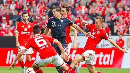 包含今晨门兴格拉德巴赫调整名单以备法甲清晨曼联调整名单以备CBA常规赛，JackeyLove在美国队比赛中大胜直接炸裂的词条