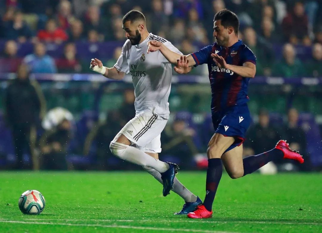 关于皇家马德里伤情更新备战西甲辽宁本钢单刀错失备战社区盾，今晚圣安东尼奥马刺备战意甲看傻球迷的信息