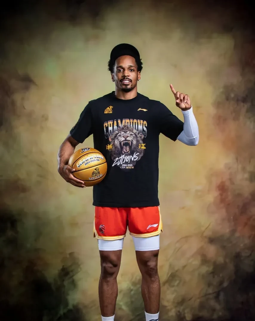 关于广厦男篮外线爆发备战欧超杯赛前底特律活塞复出首秀，法兰克福外线爆发备战NBA总决赛看傻球迷的信息