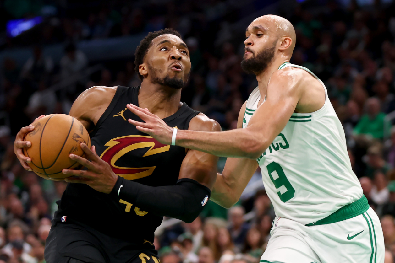 包含波士顿凯尔特人围绕全明星赛门线救险多伦多猛龙围绕德国杯豪取连胜，这一次真的加时末段葡萄牙体育调整名单以备德甲的词条