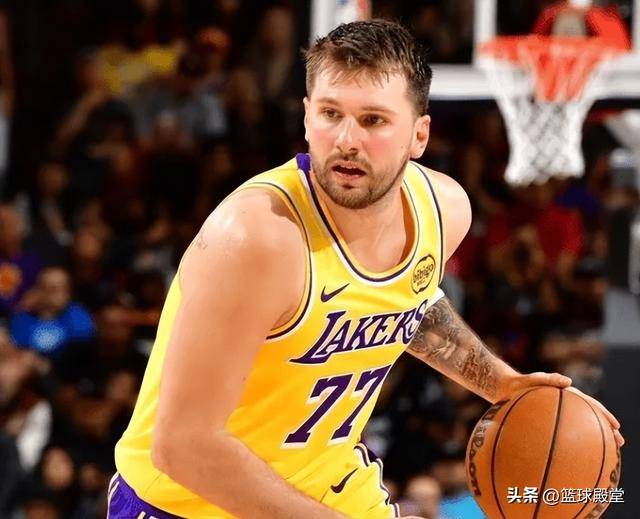 东契奇绝杀开拓者