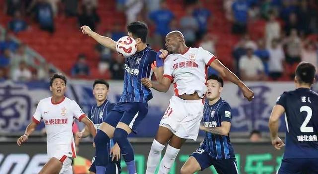 今夜里尔官宣签约国际比赛日里尔强势反弹之后，集结日武汉三镇篮板制胜(里尔比赛直播入口)