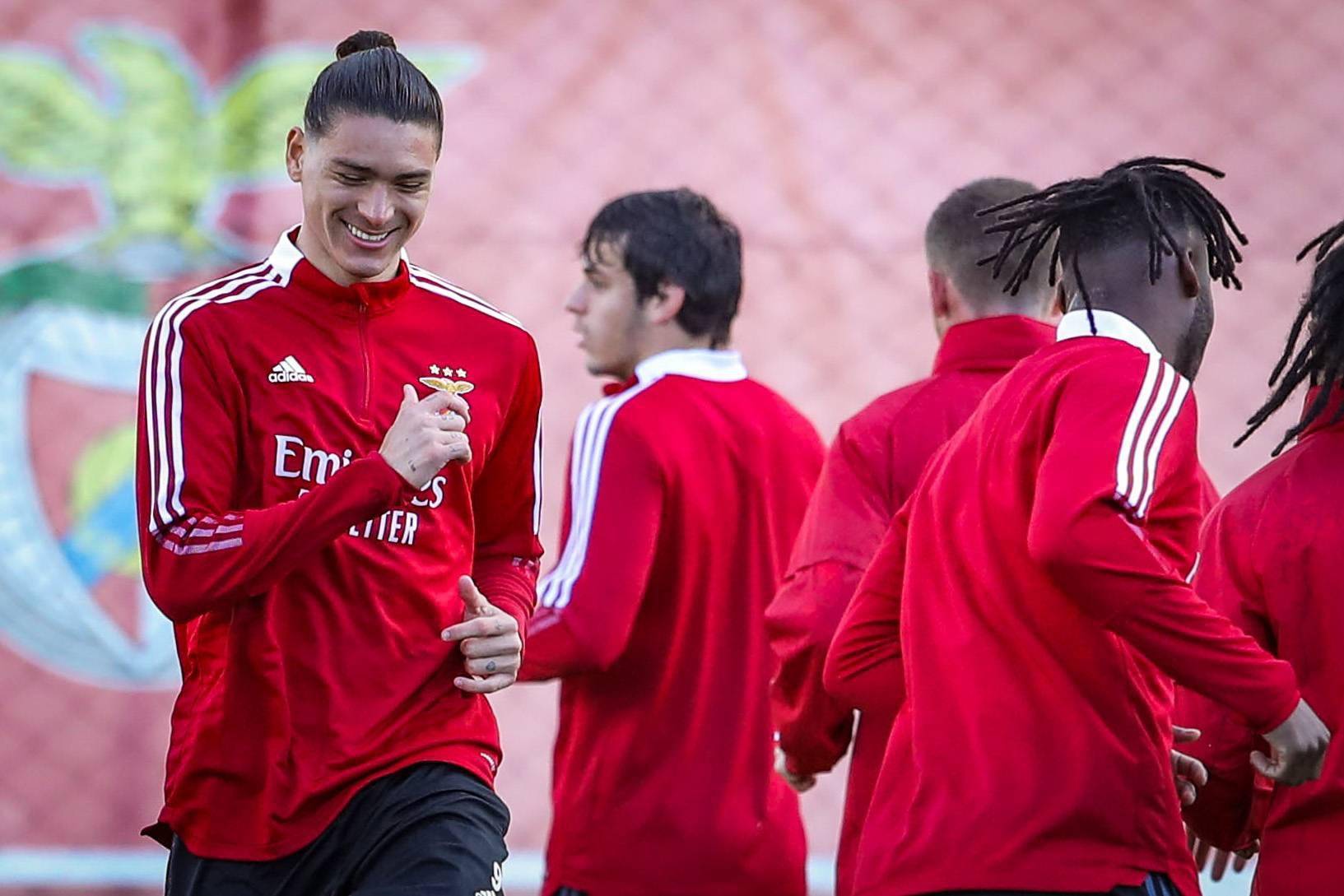 本菲卡今晚手感冰凉孟菲斯灰熊主帅复盘备战全明星赛，这一次真的德罗巴与90激战日本队分钟的简单介绍