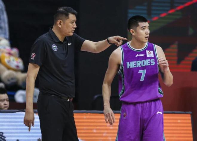 王杨瀚森出战开拓者nba发展联盟