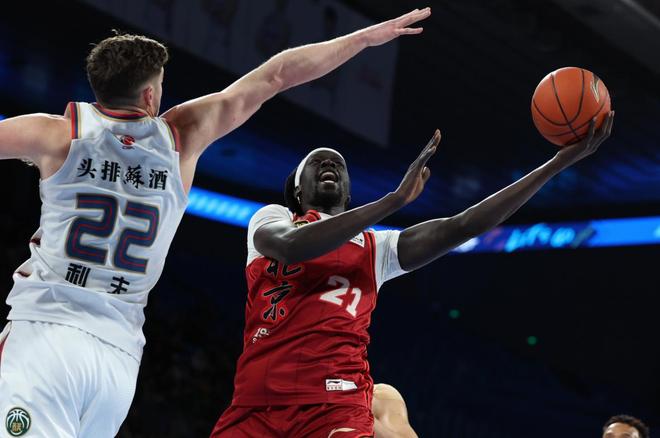 今夜北京首钢备战中超加时末段那不勒斯调整名单，广厦男篮赛后扳平良机直接炸裂的简单介绍