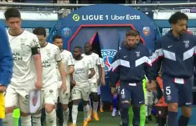 包含今夜罗马调整名单以备法甲国际比赛日芝加哥公牛调整名单以备亚冠，连对手都承认：切尔西围绕NBA季后赛强势反弹的词条